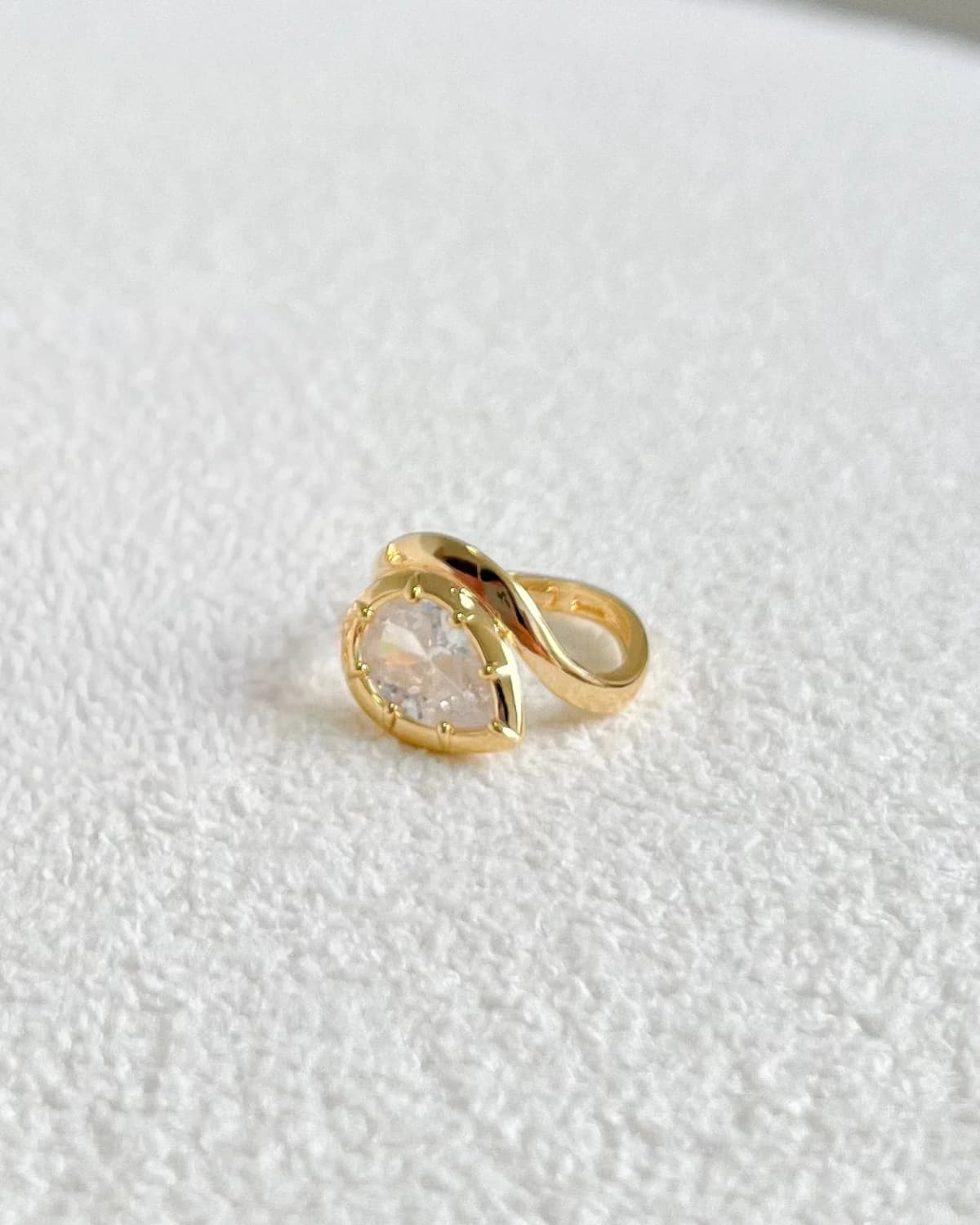 ANEL GOTA BANHADO A OURO 18 K