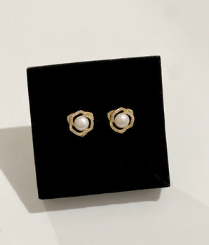 BRINCO ORQUÍDEA IMPERIAL BANHADO A OURO 18K