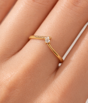 ANEL WISHBONE CRAVEJ. SOLITÁRIO BANHADO A OURO 18K