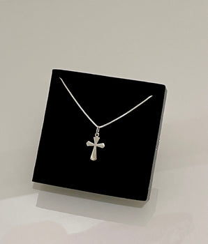 Gargantilha Cruz Minimalista Prata 925